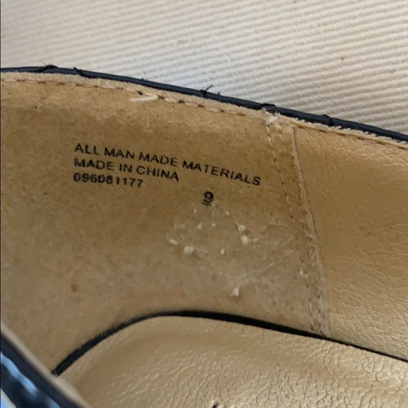 Mossimo Quilted Patent Leather Pumps - Picture 6 of 6